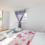 2 Bedroom Amazing Apartment In Pula Pula